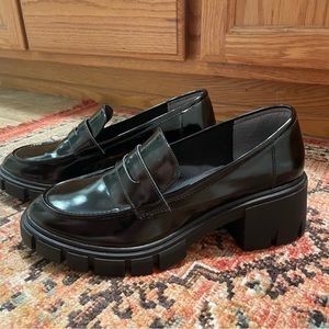 Sincerely Jules Black Heeled Loafer